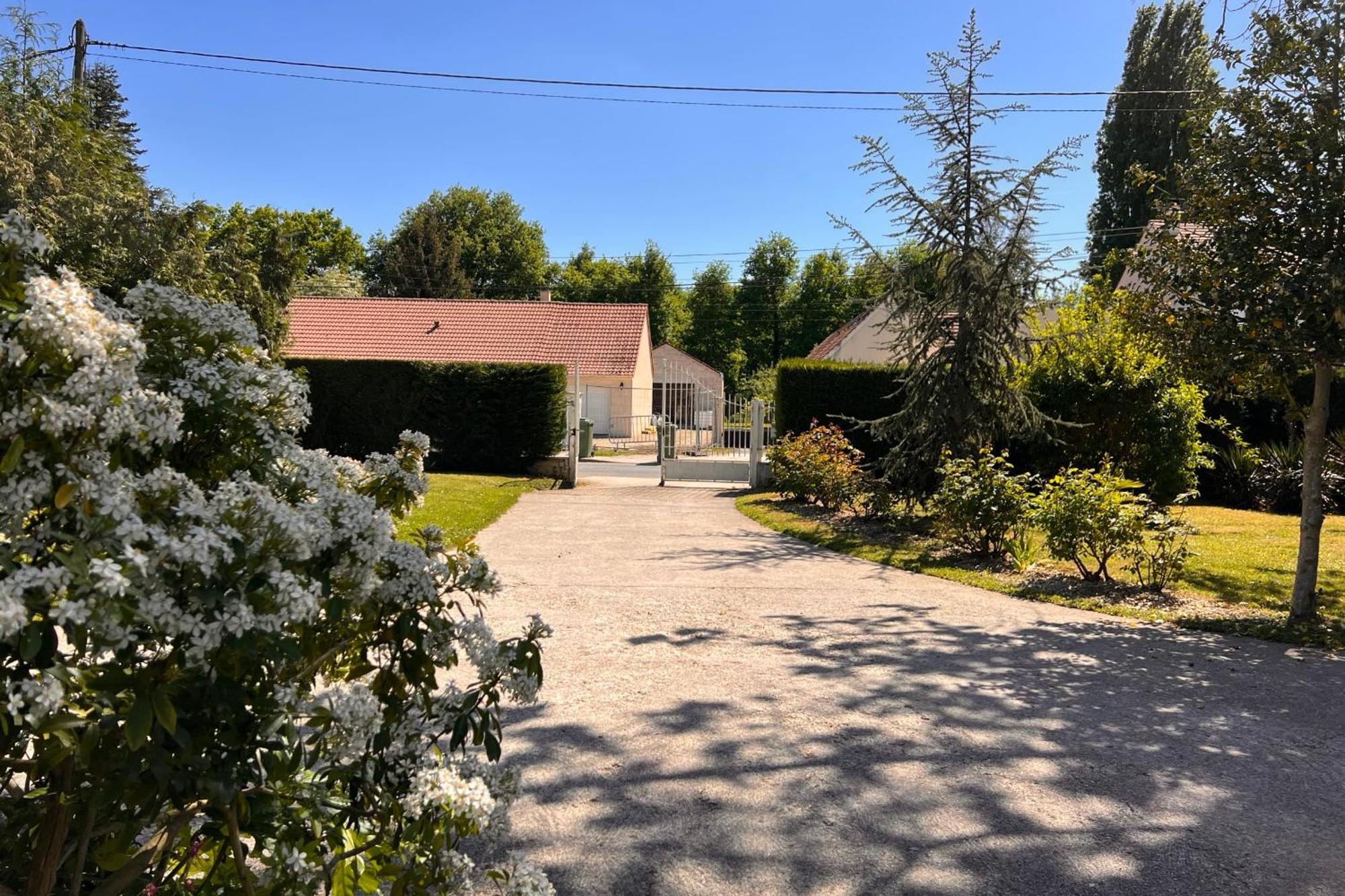 Les Sablons Villa La Houssaye-en-Brie Exterior photo